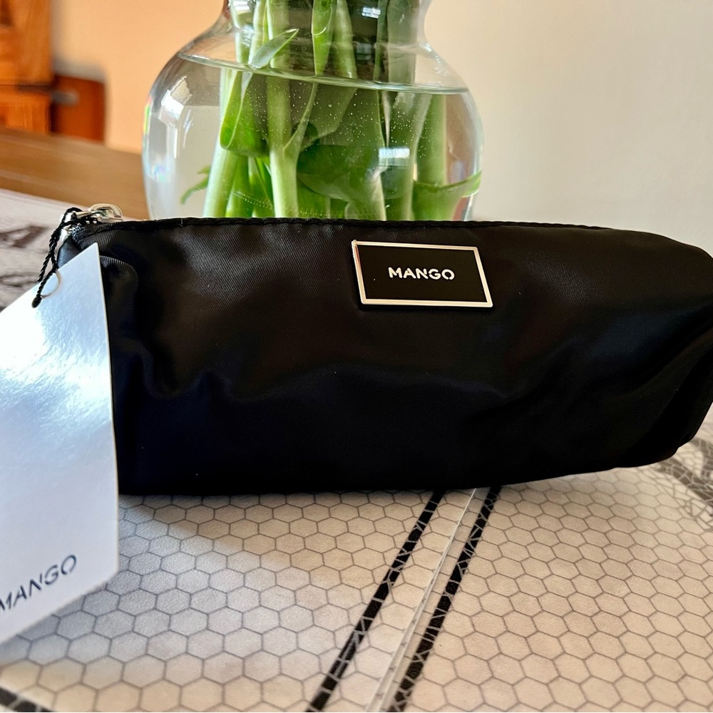 Mango make up brush pouch brand new - Picture 2 of 2